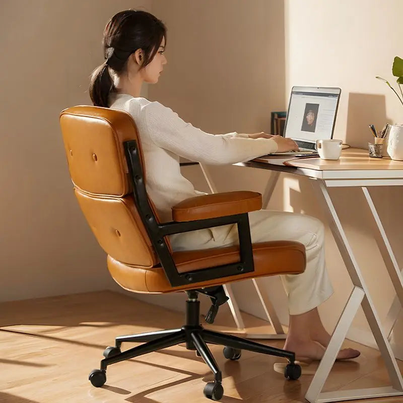 Retro Creative Computer Chair Comfortable Office Home Leather Robin Chair Light Luxury Study Chairs Ergonomic Seat Swivel Chairs