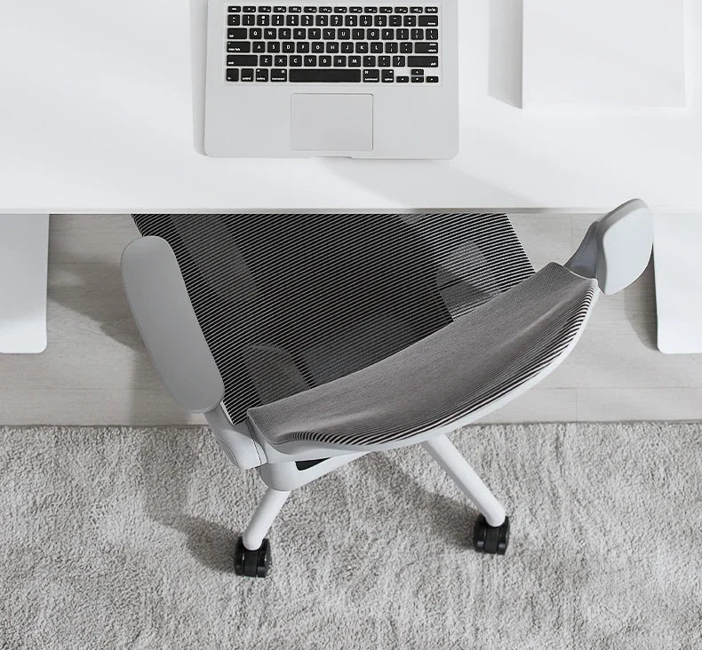 Ergonomic office chair, suitable for comfortable and sedentary work, breathable office preferred.