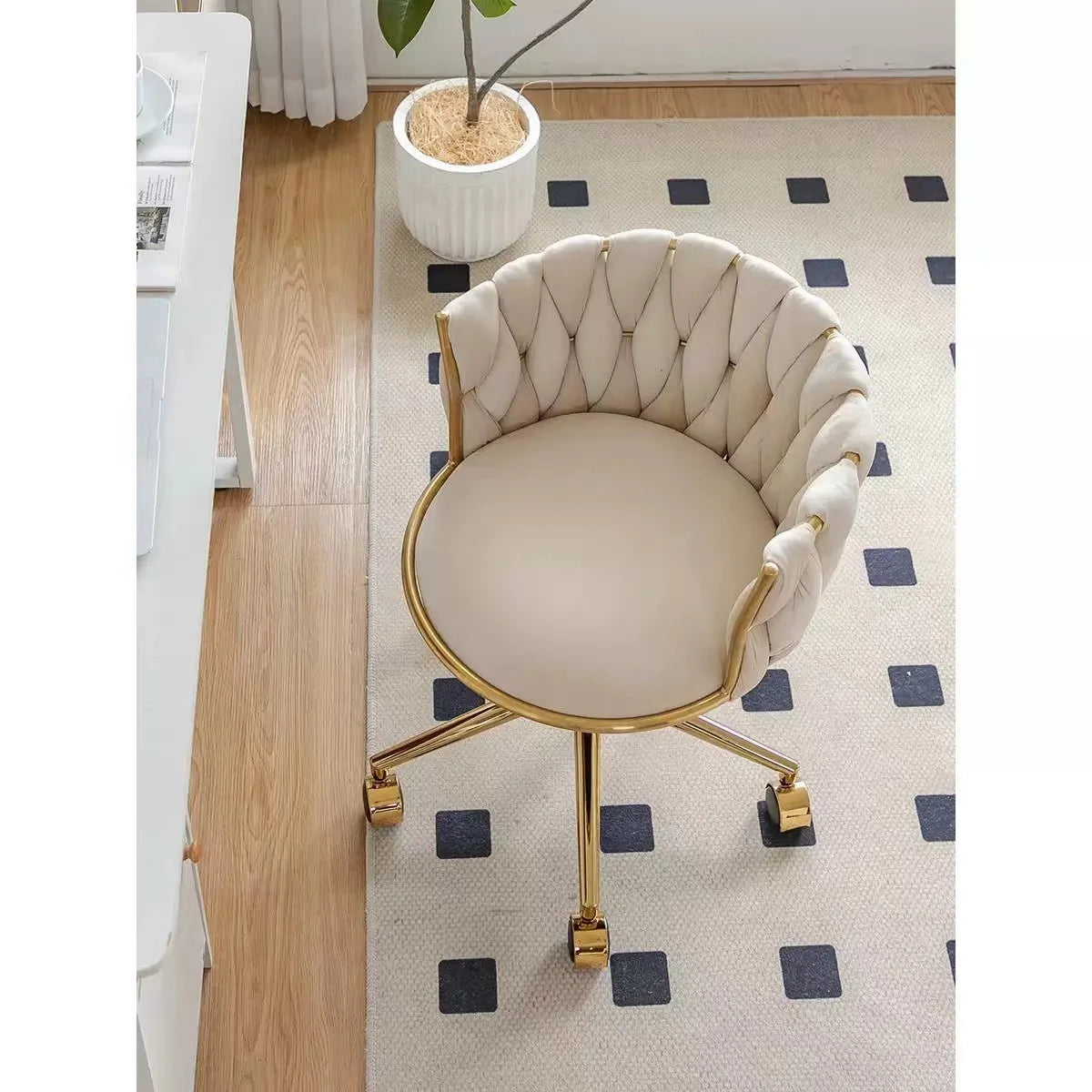 Home Girls Bedroom Makeup Chair, Comfortable for Long Periods of Time Grace Living Room Backrest Lift Swivel Chair JQM Furniture