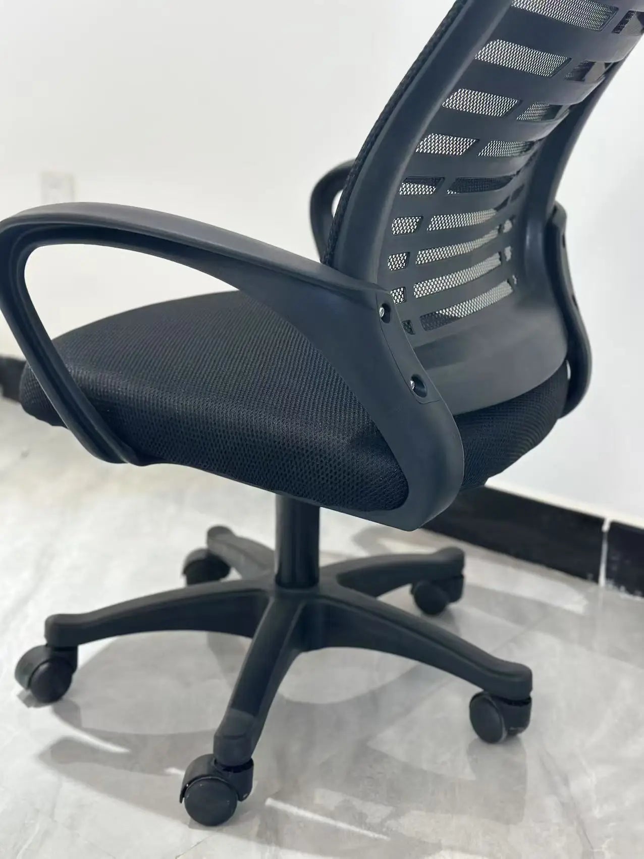 Modern Style Ergonomic Computer Chair Foldable Mesh for Space Saving for Small Home Office Apartments Revolving Leather Foam